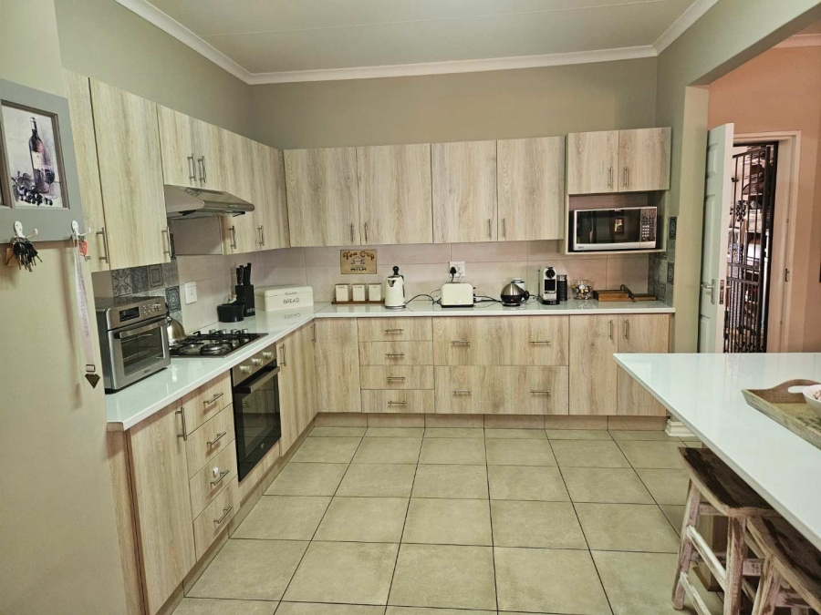 3 Bedroom Property for Sale in Hillcrest Northern Cape